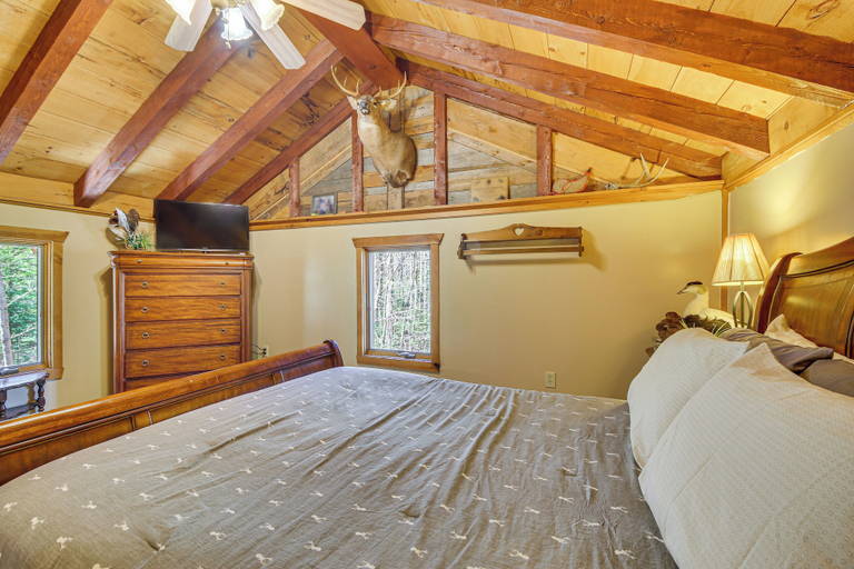 Bedroom 3, Rustic Searsport Cabin: Loft + Sunroom on 10 Acres, Waldo