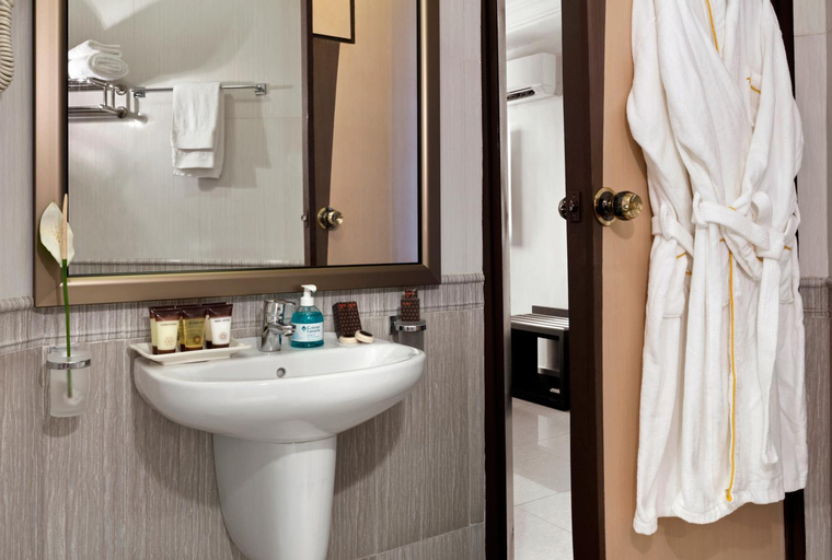 Bathroom 4, Bravia Hotel Ouagadougou, Kadiogo