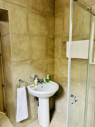 Bathroom 3, Royal Mansion Lodge, City of Johannesburg