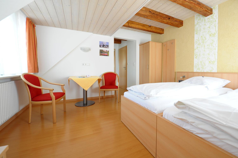 Bedroom 2, Gasthof zum Lamm, Reutlingen