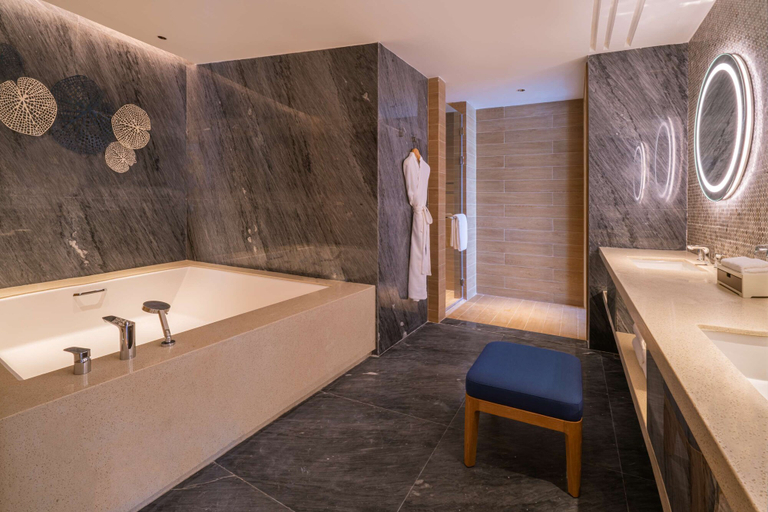 Bathroom 4, Hyatt Regency Hainan Ocean Paradise Resort, Hainan