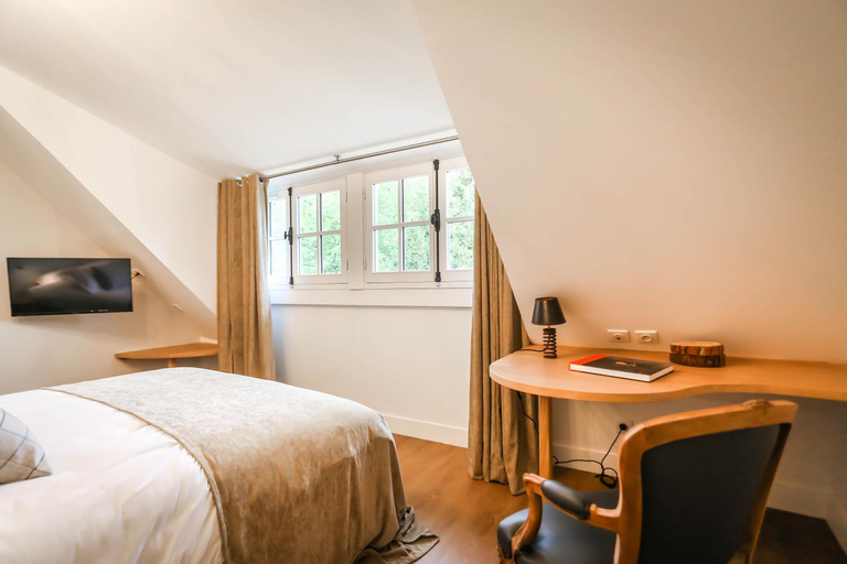 Bedroom 2, Moulin de Vilgris, Yvelines