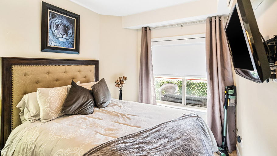 Bedroom 3, Top Floor Lake View Condo at Copper Sky, Central Okanagan