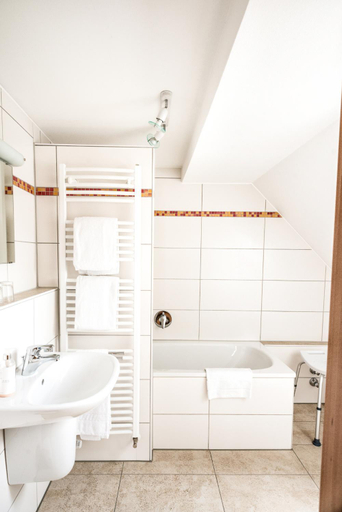 Bathroom 3, Gasthof zum Lamm, Reutlingen