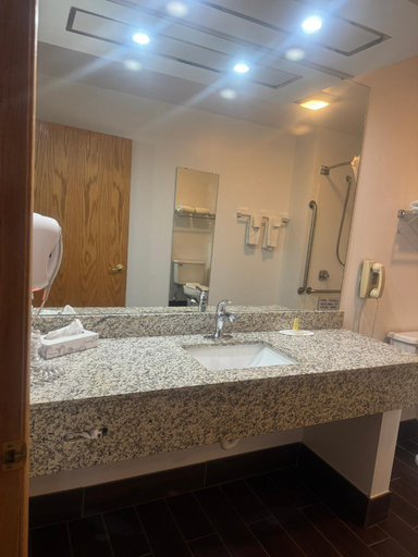 Bathroom 4, Super 8 by Wyndham Sparta, Monroe