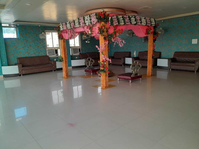 Others 3, Shri Sai Palace, Jhansi