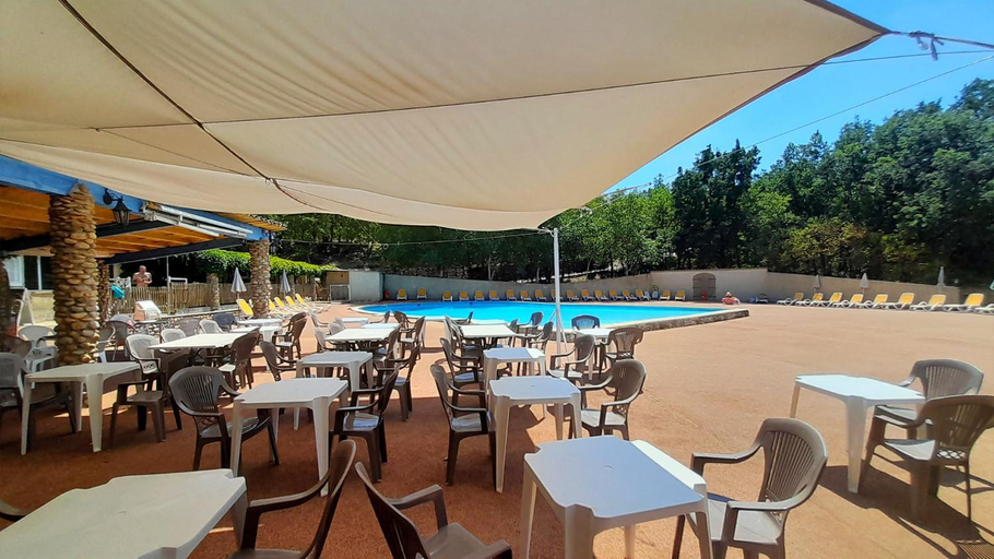 Food & Drinks 3, Camping Naturiste Tikayan Petit Arlane, Alpes-de-Haute-Provence