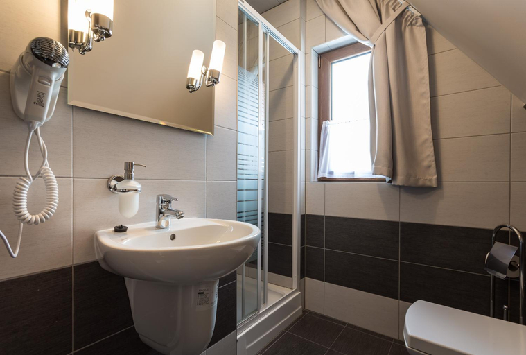 Bathroom 2, Walkowy Dwor, Tatra