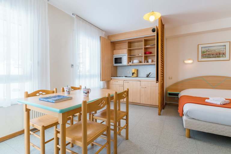 Dining Room 1
