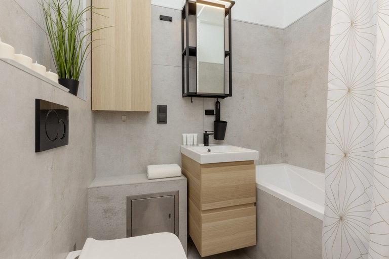 Bathroom, Sweet & Stylish Apartment by Renters, Warsaw