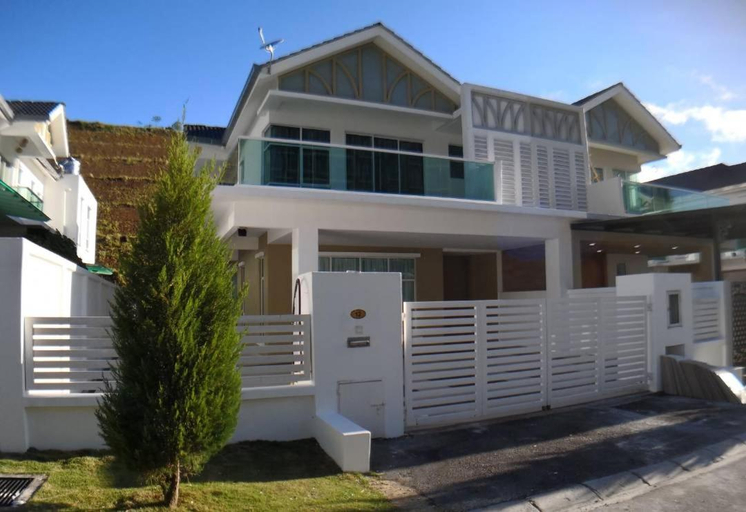 HOMESTAY CAMERON HIGHLANDS GOLDEN HILL 5BR SEMI D GOLDEN HILLS NIGHT ...