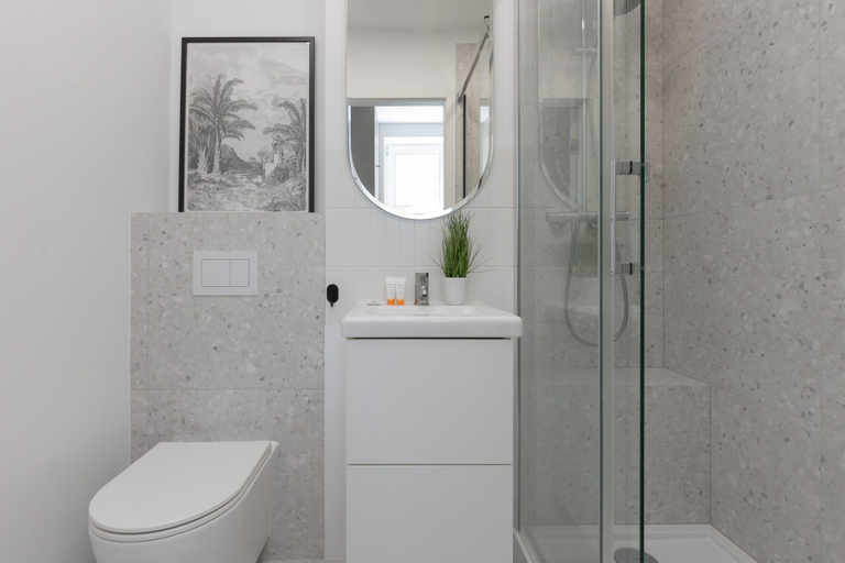 Bathroom, Warsaw Downtown Studio by Renters, Warsaw