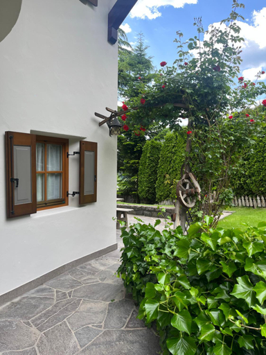 Others 3, Residence Burghof, Bolzano