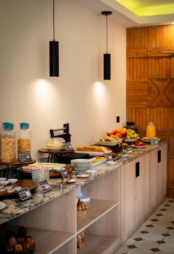 Food & Drinks 5, Torre Dorada Cusco, Cusco