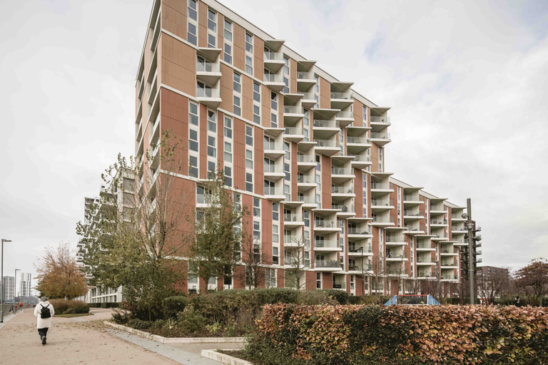 Exterior & Views 2, Stunning 3-bed Apartment in London, London