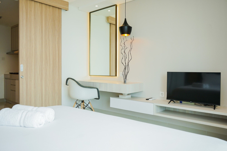 Bedroom 3, Cozy And Homey Studio At Bintaro Embarcadero Apartment, Tangerang Selatan