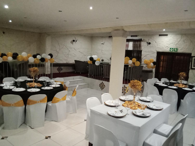 Food & Drinks 2, Ecotel Midrand, City of Johannesburg
