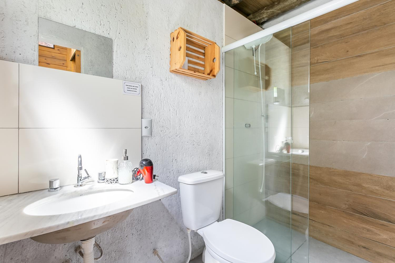 Bathroom, Pousada do Ze - Praia do Rosa - SC, Imbituba