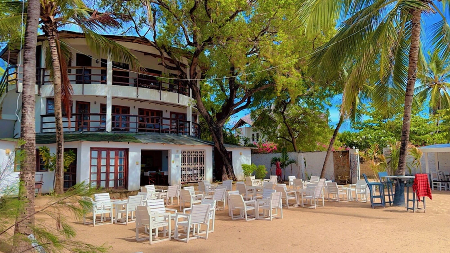 Others, Silver Sands Beach Hotel, Malindi