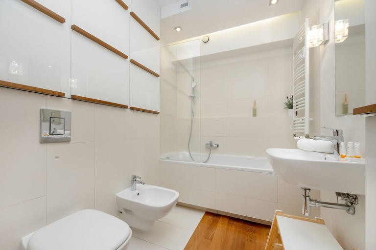 Bathroom 4, Apartment Słowackiego Gdańsk by Renters, Gdańsk City