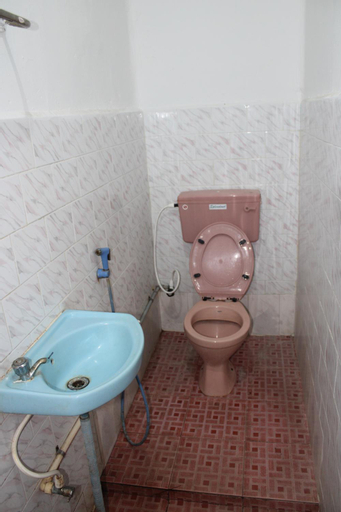 Bathroom 7