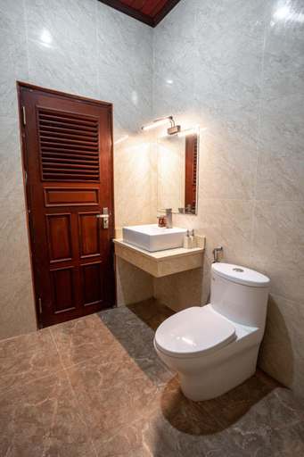 Bathroom 3, Vang vieng Garden Hotel, Vangvieng