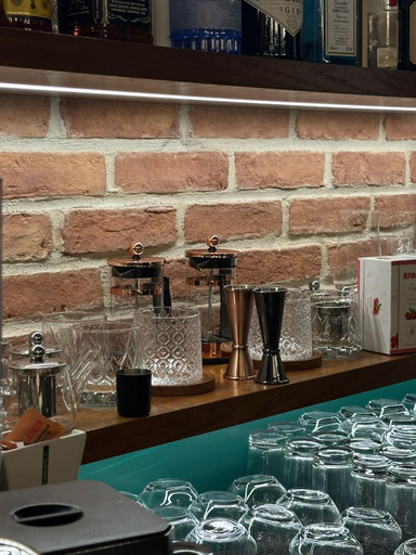 Food & Drinks 4, Vila Lordev, Korçës