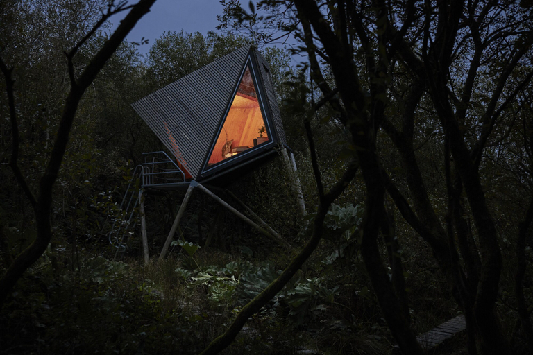 Exterior & Views 2, K4 Kudhva Treehouse Cabin With sea View, Cornwall