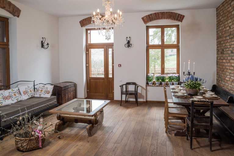 Food & Drinks 5, Casa Kraus, Bunesti