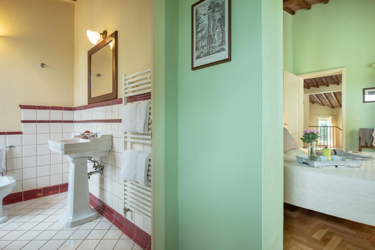 Bathroom 3, Villa il Borghetto, Siena