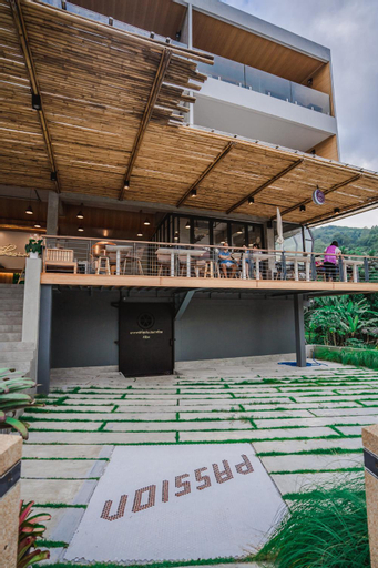 Passion Resort Kiriwong, Lan Saka