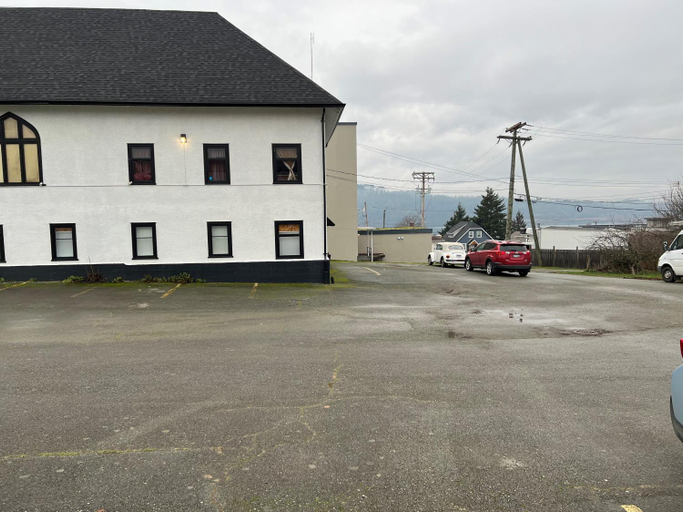 Others 1, Char's Landing Hostel, Alberni-Clayoquot