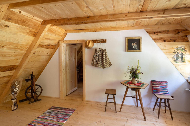 Others 3, Casa Bunicilor Apuseni, Ponor