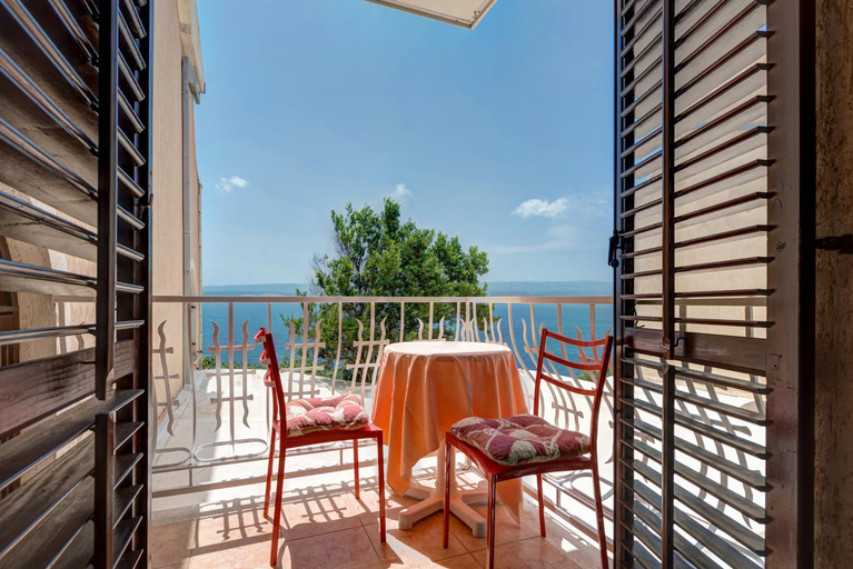 Others 4, Apartments Majda, Omiš