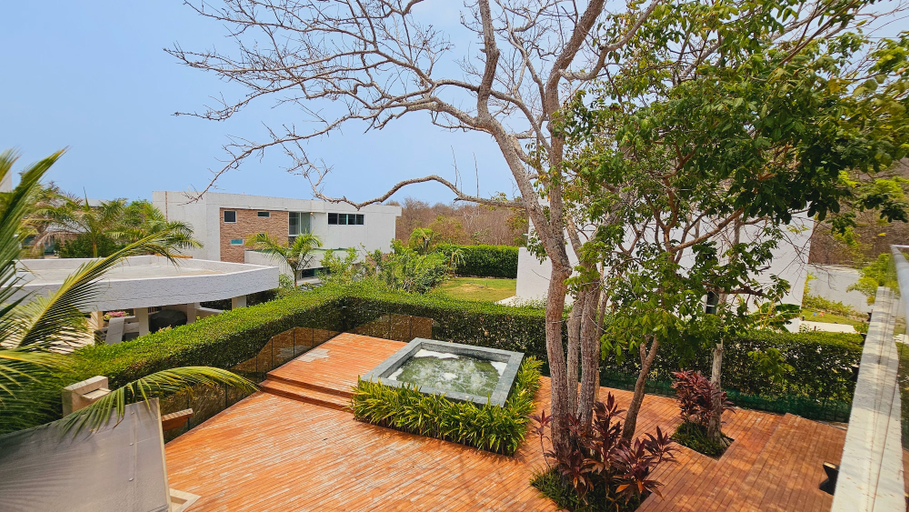 Others 4, Espectacular casa de playa, Juan de Acosta