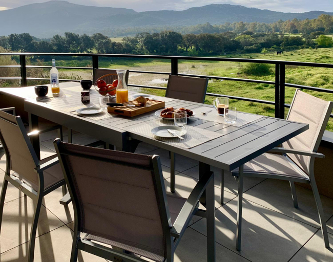 Others 3, Appart T3 4 etoiles 4/6 personnes Porto Vecchio, Corse-du-Sud