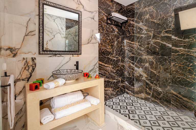 Bathroom 4, Dar Al Jeld Guesthouse, Rabat