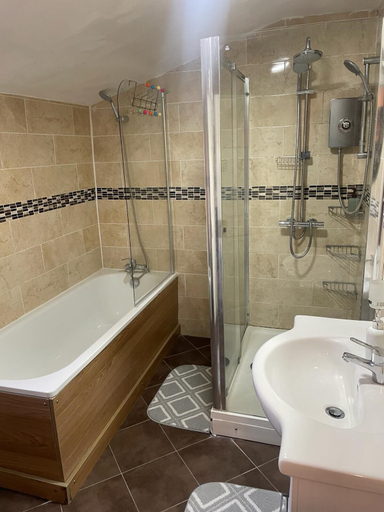 Bathroom 2, Rahal Compton, London