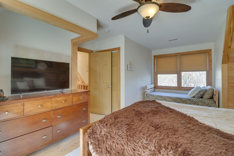 Bedroom 3, 'big Bear Lodge' - Cabin in Massanutten Resort!, Rockingham