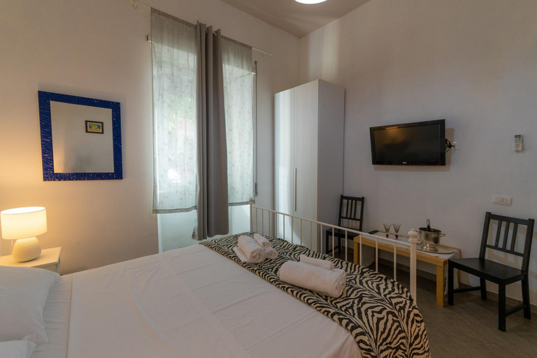 Others 4, Vercelli Guest House near San Giovanni, Roma