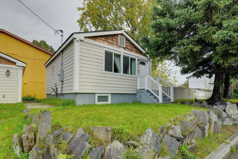 Exterior & Views 2, Cozy Anchorage Retreat < 4 Mi to Downtown!, Anchorage