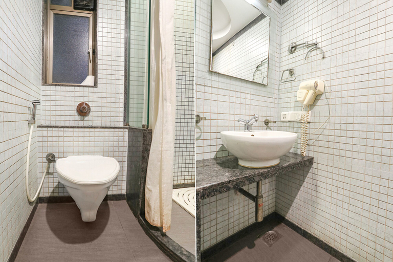 Bathroom 4, Fabhotel Shubhangan, Mumbai Suburban