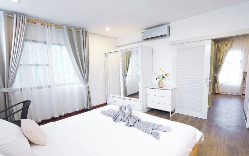 4 Bedroom/5 Beds Villa Din Daeng BKK, Huai Kwang