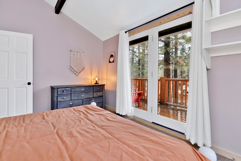 Bedroom 3, Coyote Pines #2061, San Bernardino