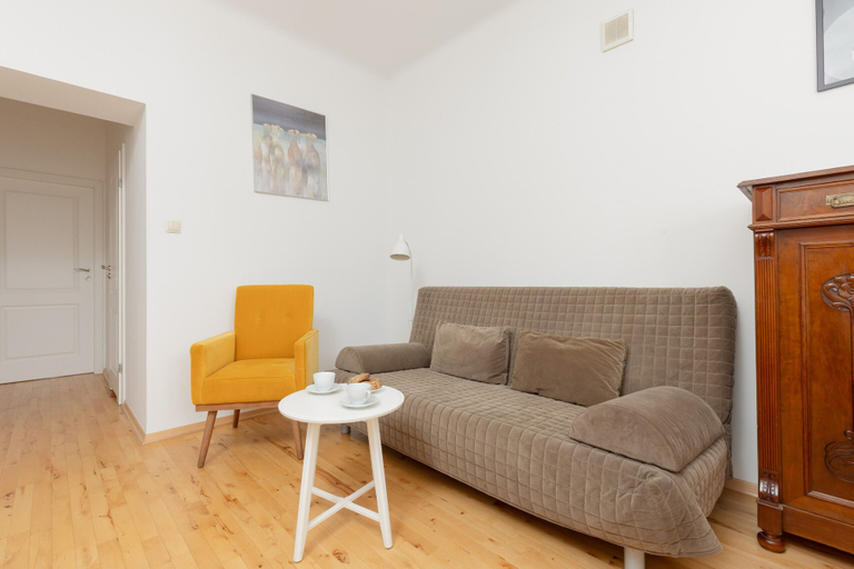 Others 4, Apartment in Warsaw Center by Renters, Warsaw