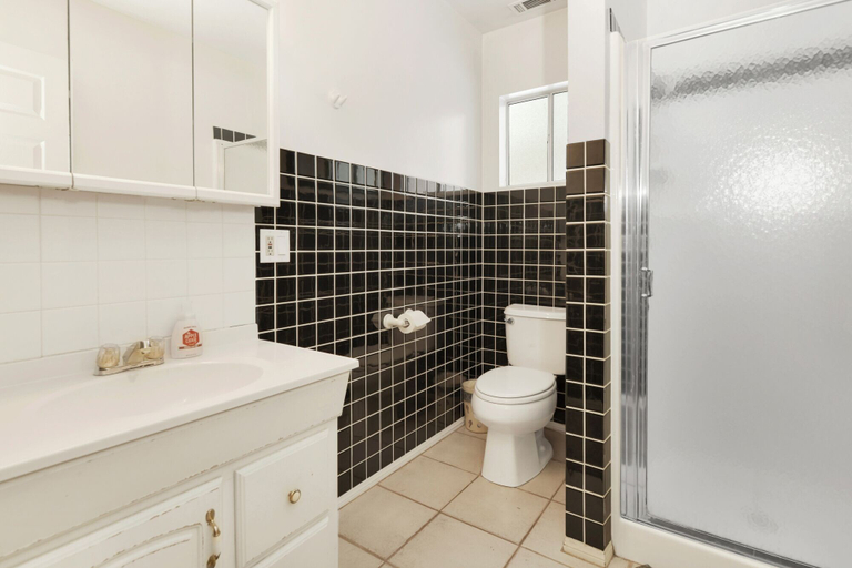 Bathroom, Cozy Summit #2222, San Bernardino