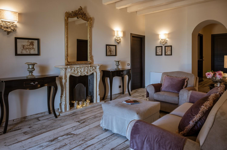 Bedroom 3, Donna Carolina Luxury rooms, Palermo
