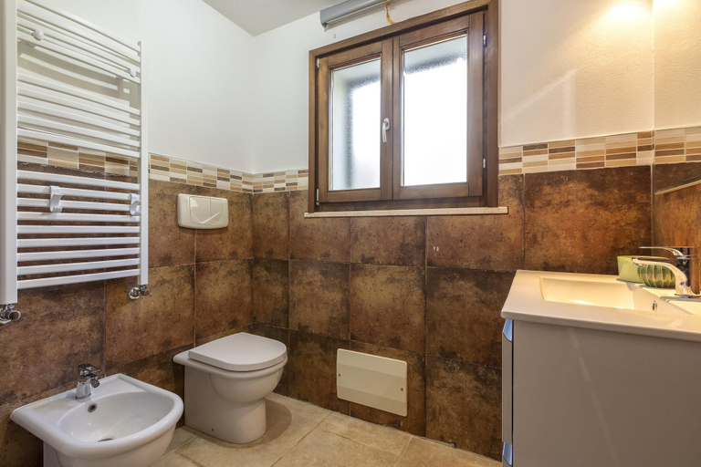 Room 4, Sardinia Re - Fioretta Home Balcony Side, Sassari