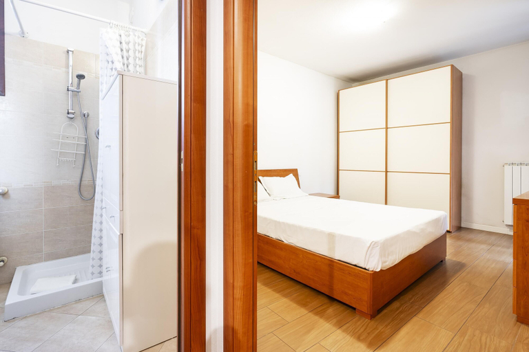 Room 2, Berni in Florence With 1 Bedrooms and 1 Bathrooms, Florence