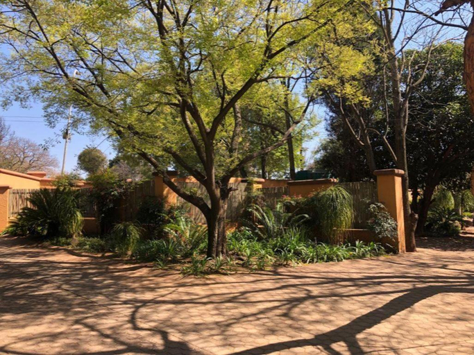 Others 3, Eliora, West Rand